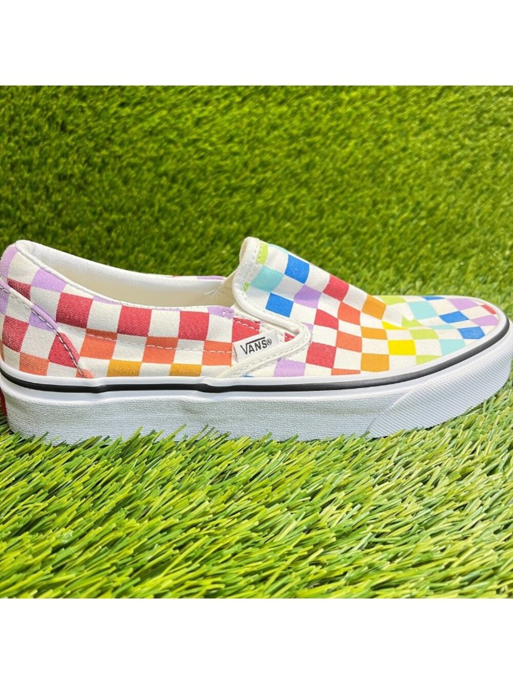 Vans Classic Slip-On Rainbow Womens Size 6.5 White Red Athletic Shoes Sneakers